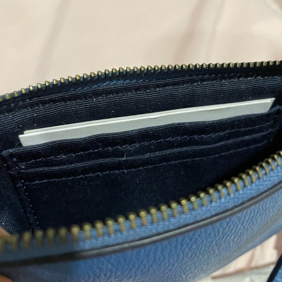 Coach blue wristlet - New without tags - Picture 3 of 3